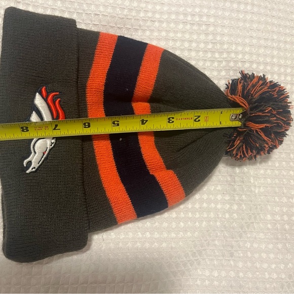 NFL Team Apparel Dark Green Unixex size large adult Beanie,,H8 - Picture 5 of 6